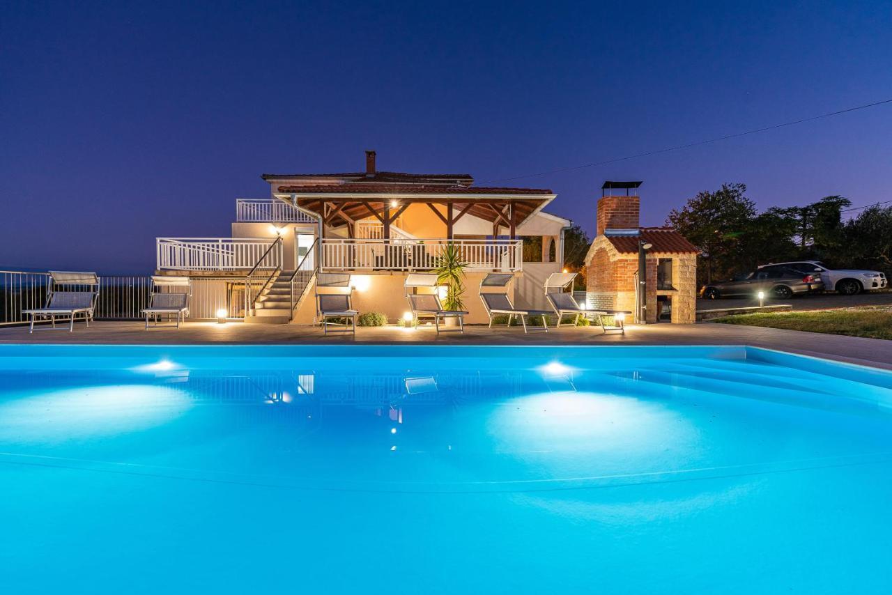 Vila Luna Apartments Задар Екстер'єр фото