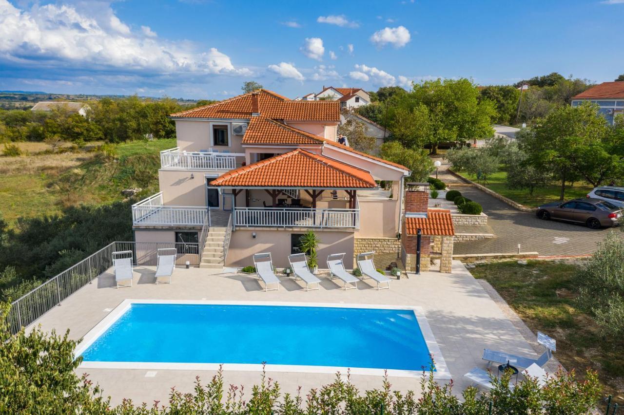 Vila Luna Apartments Задар Екстер'єр фото