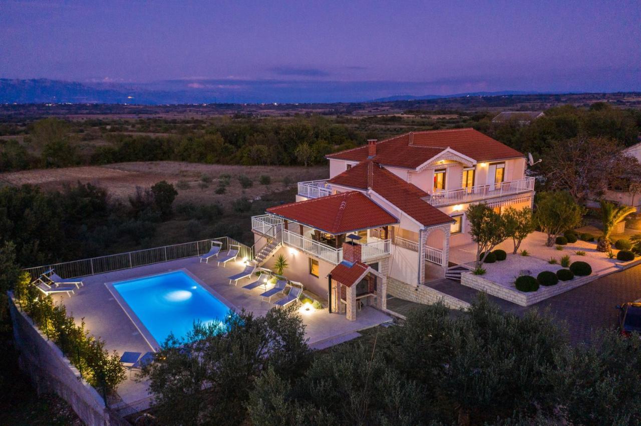 Vila Luna Apartments Задар Екстер'єр фото