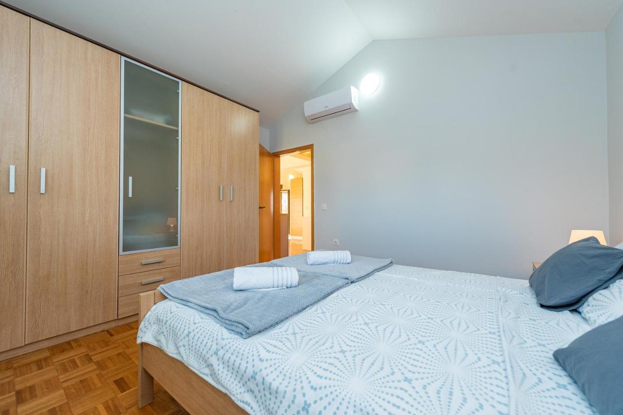 Vila Luna Apartments Задар Екстер'єр фото