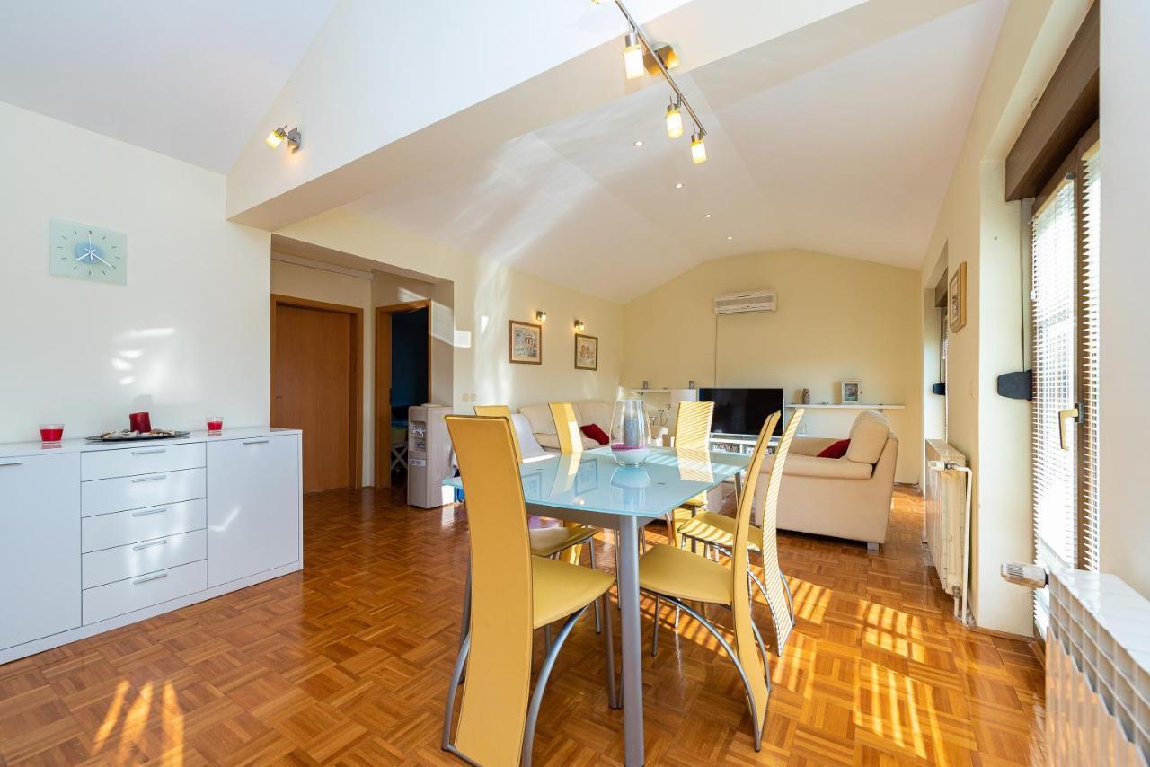 Vila Luna Apartments Задар Екстер'єр фото