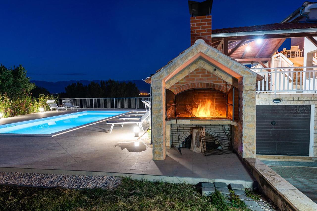 Vila Luna Apartments Задар Екстер'єр фото